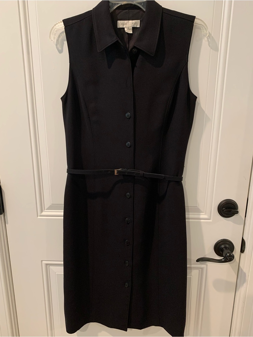 Classic Black Sleeveless Belted Shirt Dress